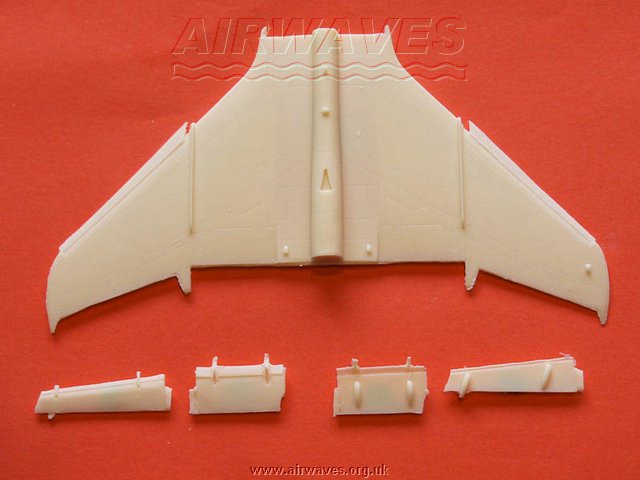 Additions (3D resin printing) 1/72 Sepecat Jaguar wings with open slats (designed for use with the Hasegawa kits)