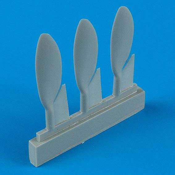 Additions (3D resin printing) 1/72 Focke-Wulf Fw-190A-8 propeller large type (designed to be used with Hasegawa kits) 