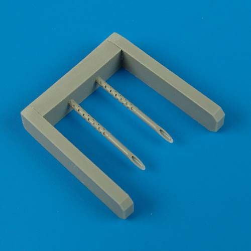 Additions (3D resin printing) 1/48 Macchi C.200 Saetta gun barrels (designed to be used with Italeri kits)