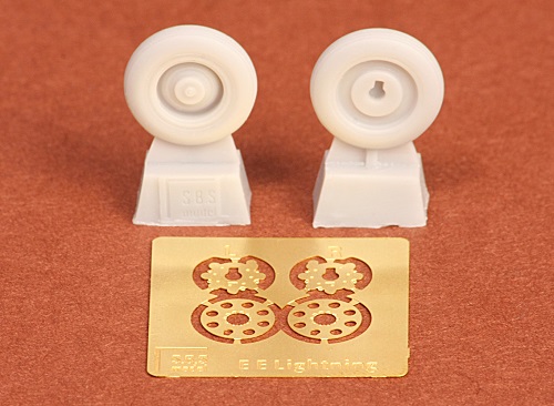 Additions (3D resin printing) 1/72 BAC/EE Lightning wheel set (designed to be used with Airfix kits) [F.2A F.6]