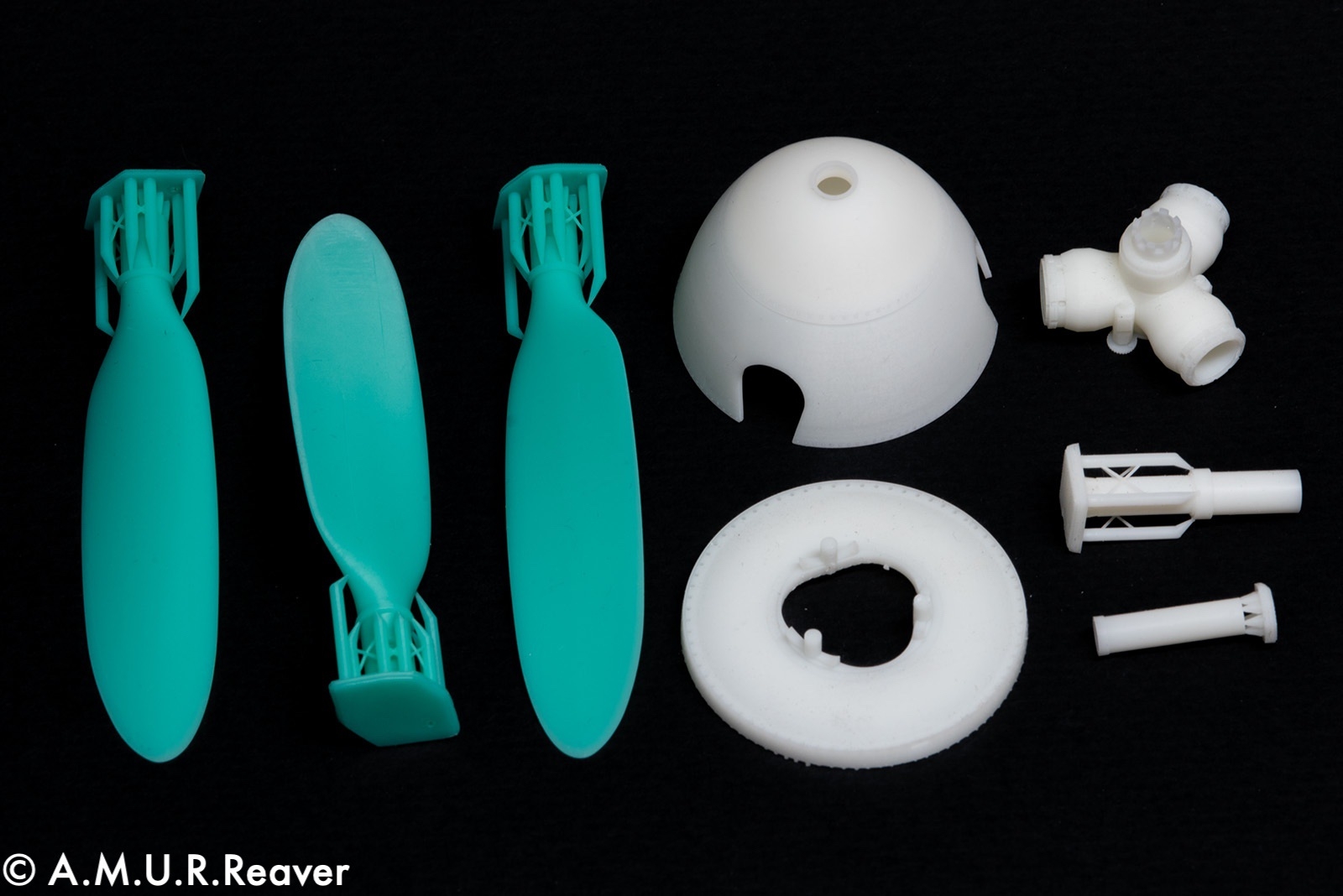 Additions 1/24 The cowl and propeller blades for the Bf109G-6 model (A.M.U.R.Reaver) 