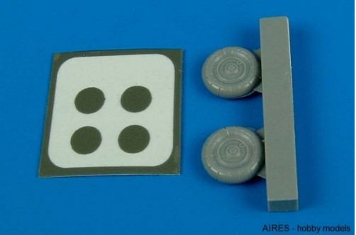 Additions (3D resin printing) 1/72 Messerschmitt Bf-109G-10/Bf-109K wheels and paint masks 