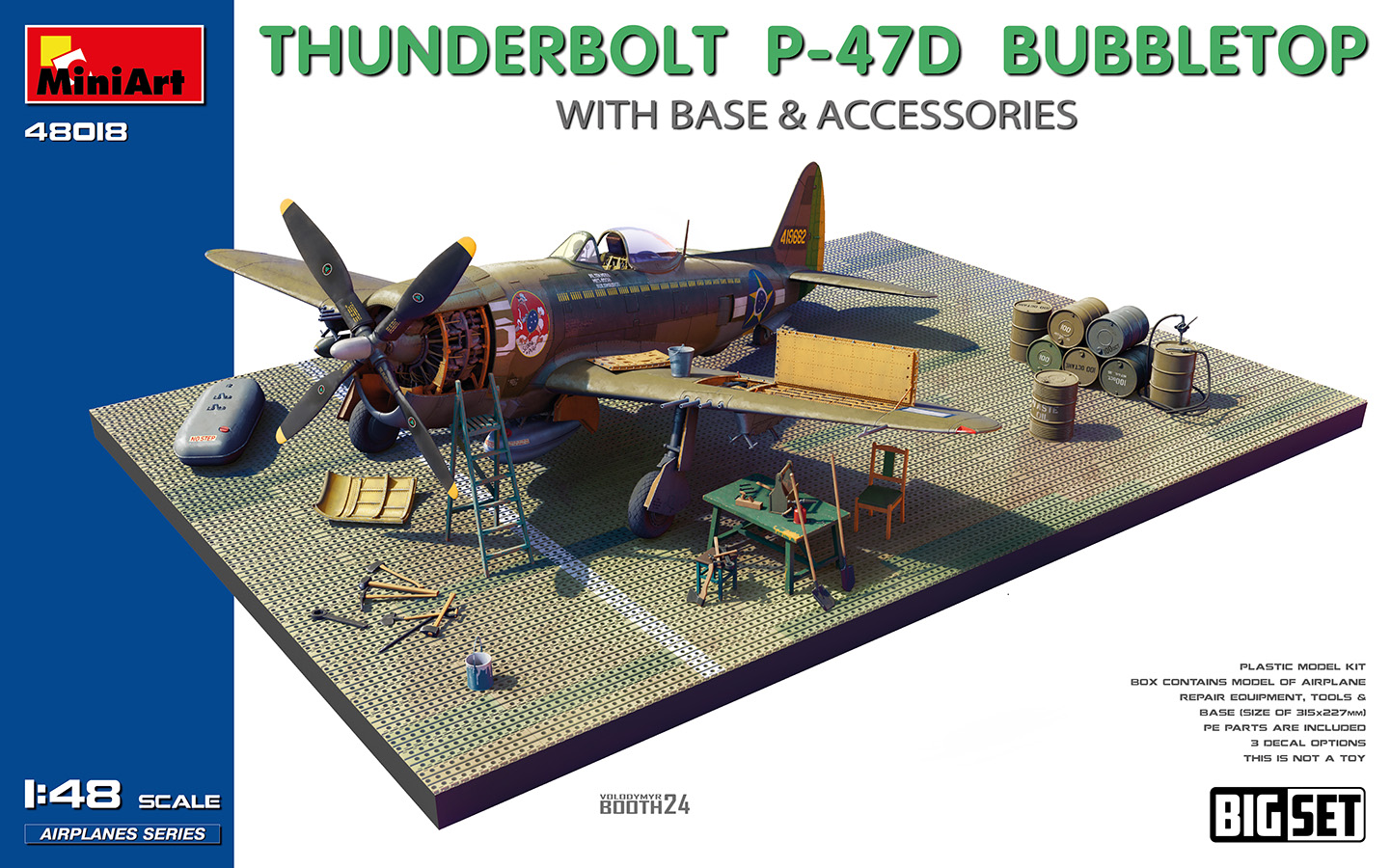 Model kit 1/48 THUNDERBOLT P-47D BUBBLETOP WITH BASE & ACCESSORIES (MiniArt)