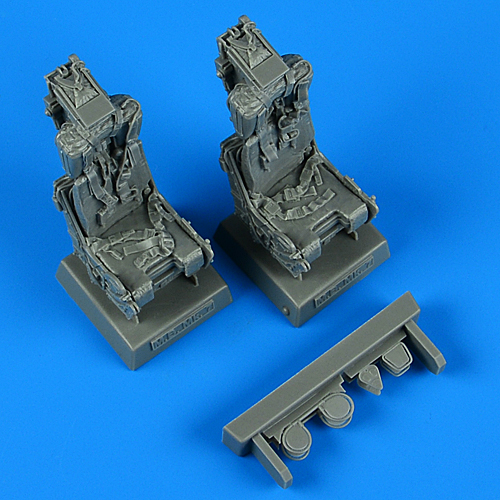 Additions (3D resin printing) 1/32 McDonnell F-4 Phantom II ejection seats with safety belts