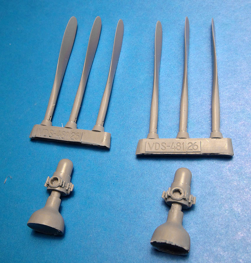 Additions (3D resin printing) 1/48 A-26B/C Invader corrected propellers for ICM (Vector) 