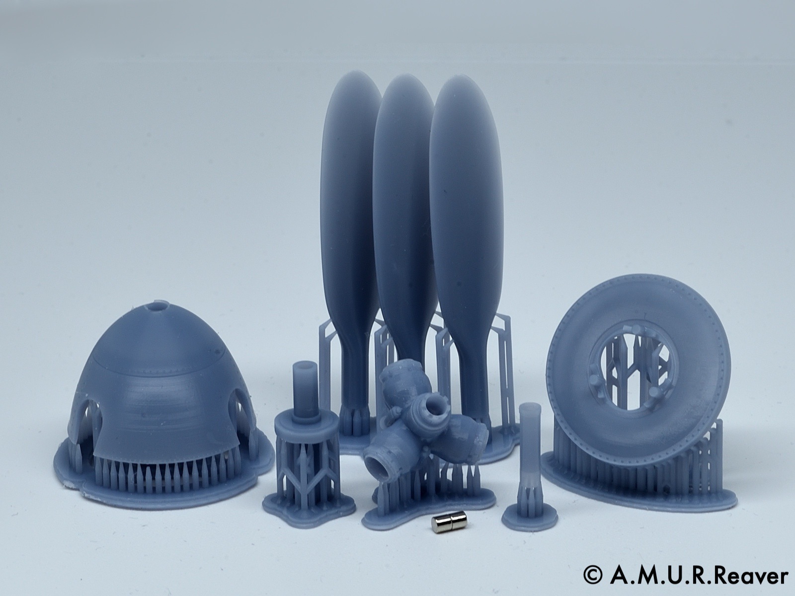 Additions 1/32 Kok and propeller blades for 1/32 scale Bf109G-2/3/4/5/6/8/14 models manufactured by Hasegawa and Revel (A.M.U.R.Reaver) 