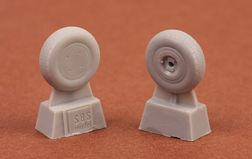 Additions (3D resin printing) 1/72 Curtiss P-40 wheels (block tread) (designed to be used with Academy, Airfix, AML, Hasegawa kits)