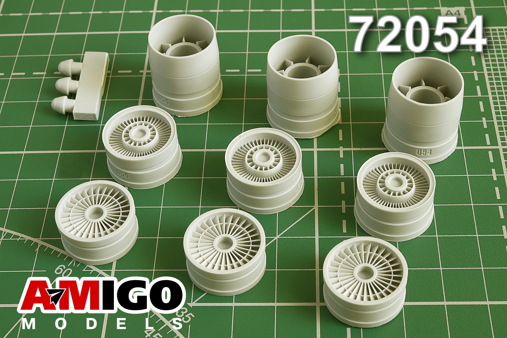 Additions (3D resin printing) 1/72 D-36 engines Yak-42 (Amigo Models)