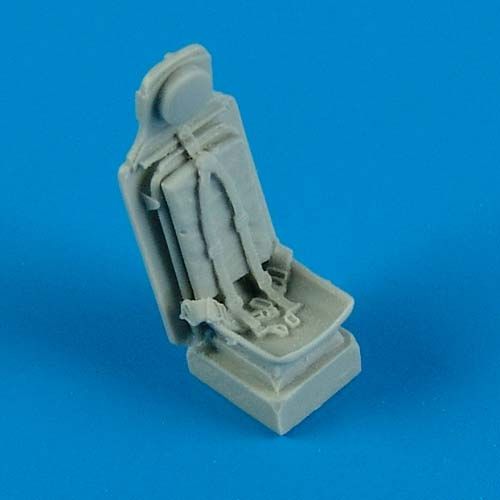 Additions (3D resin printing) 1/72 North-American P-51D Mustang seat with safety belts