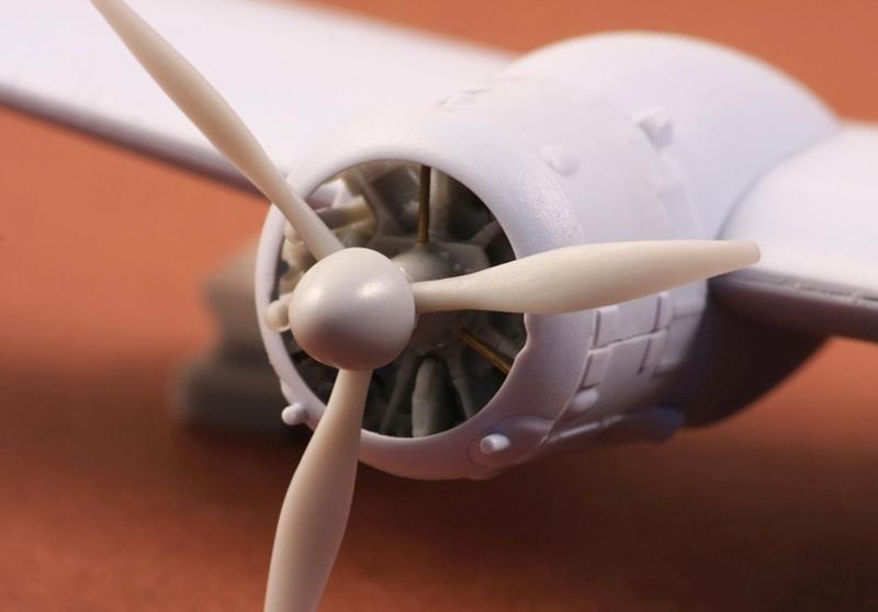 Additions (3D resin printing) 1/72 Bristol Blenheim propeller set (Finnish version with VL spinner)