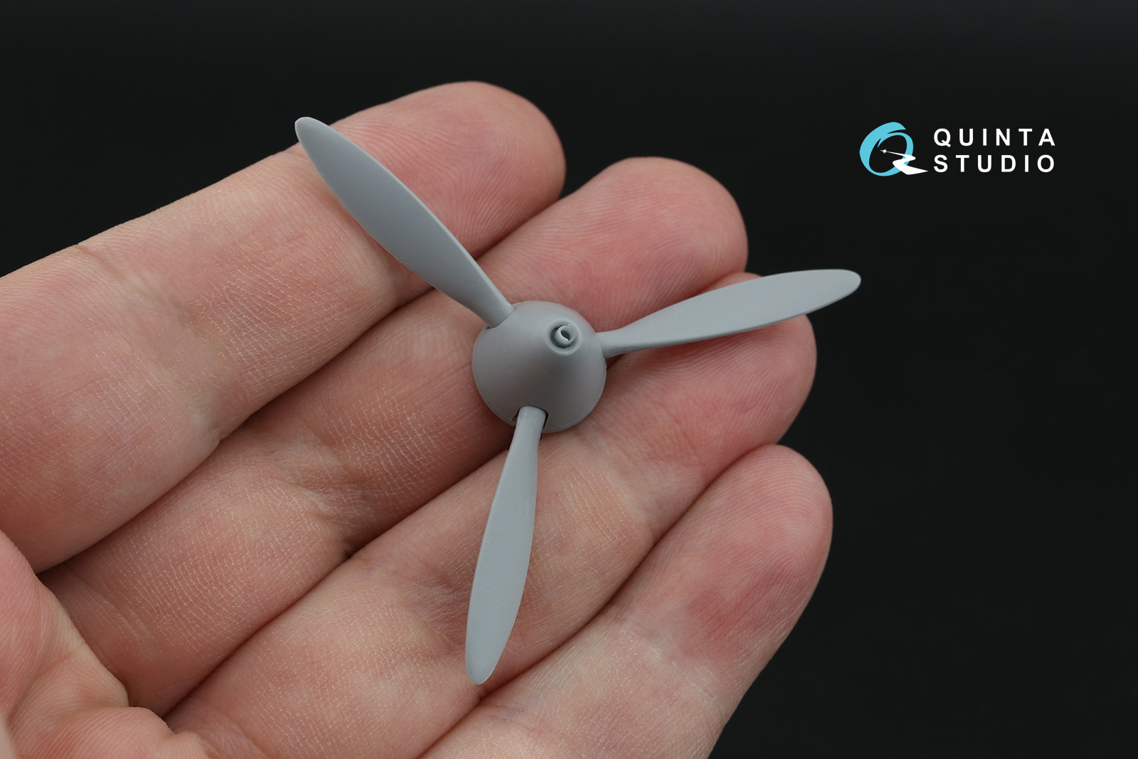 Yak-7B/Yak-9D Ratchet and early Exhaust (Zvezda)