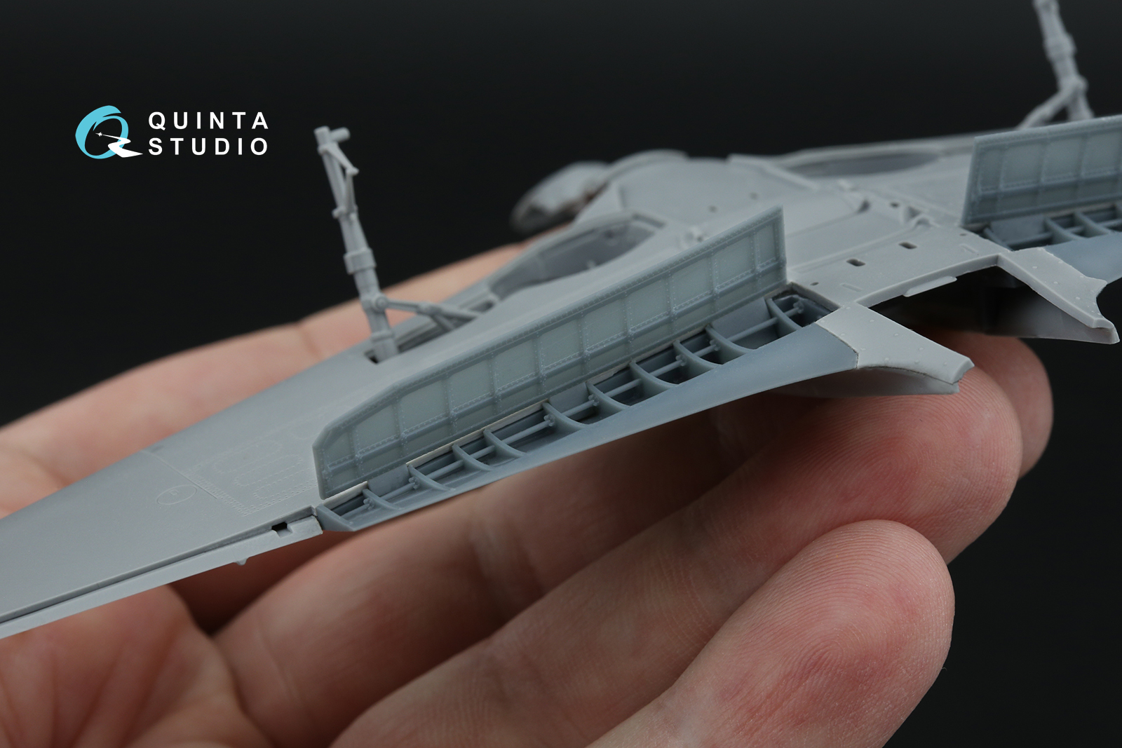 Yak-7B Landing Flaps with Bays (Zvezda)