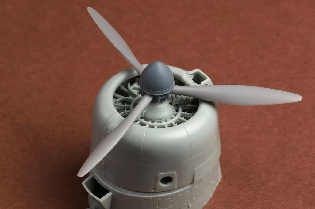 Additions (3D resin printing) 1/48 Douglas SBD-1/3 Dauntless Propeller set (with hub) Includes cast resin blades and 3D printed hub (w/ spinner)