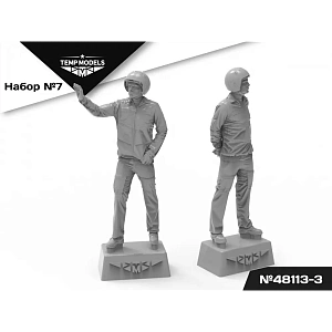 Figures (resin) 1/48 PIlots of the Russian Aerospace Forces. SET No.7-3 (Temp Models)