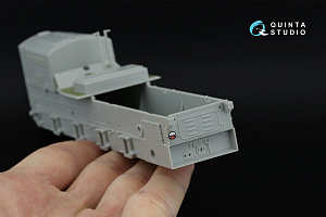 Komintern Artillery Tractor 3D-Printed & coloured Interior on decal paper (Trumpeter) (Small version)