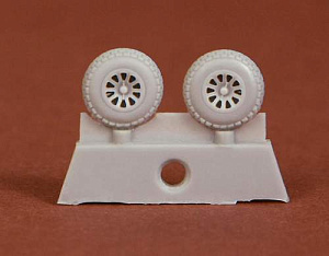 Additions (3D resin printing) 1/72 North-American P-51D Mustang wheel set (block tread) (designed to be used with Airfix kits)