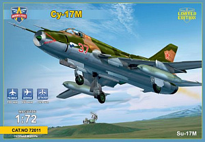 Model kit 1/72 Sukhoi Su-17M Soviet fighter-bomber (Modelsvit) (damaged package) 