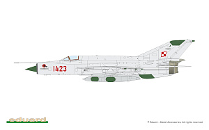 Model kit 1/72 Mikoyan MiG-21R (Eduard kits)