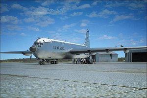 Model kit 1/144 USAF Convair XC-99 Heavy Transport Aircraft (Roden)