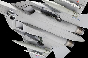 Model kit 1/72 Sukhoi Su-57 Frazor (Felon) (Zvezda)