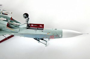 Model kit 1/72 Sukhoi Su-27SM (Zvezda)