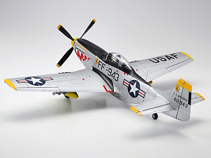 Model kit 1/32 North-American F-51D Mustang Korean War (Tamiya)