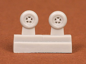 Additions (3D resin printing) 1/72 Spitfire 5-spoke wheel set (late versions)
