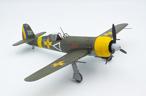 Model kit 1/72 I.A.R.80 Romanian Fighter - Gathering Storm 1941 (IBG Models)