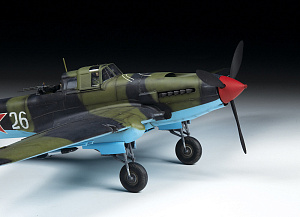 Model kit 1/48 Ilyushin IL-2 Stormovik Mod 1943 (Zvezda)