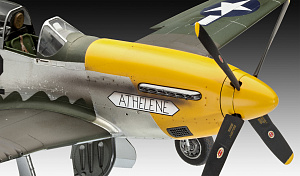 Model kit 1/32 North-American P-51D Mustang (Revell)