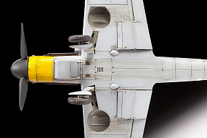 Model kit 1/48 Messerschmitt Bf-109G-6  (Zvezda)
