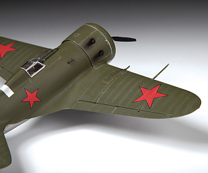 Model kit 1/48 Soviet fighter I-16 (Zvezda)