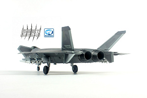 Model kit 1/72 Chinese Chengdu J-20 Stealth Fighter (Dream Model) 