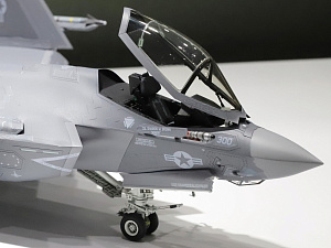 Model kit 1/48 Lockheed Martin F-35C Lightning Ⅱ (Tamiya)