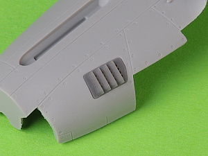 Aircraft detailing sets (resin) 1/72 P-51 Mustang - carburator air filter cover - RAF louvred type - version B (Arma Hobby)