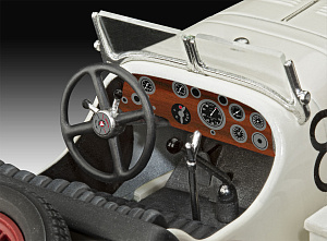 Model kit 1/32 Mercedes-Benz SSKL (Revell)