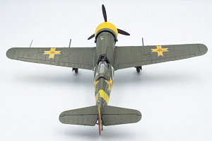 Model kit 1/72 I.A.R.80 Romanian Fighter - Gathering Storm 1941 (IBG Models)