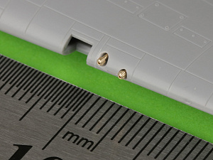Aircraft detailing sets (brass) 1/72 Hawker Hurricane Mk.IIb - Browning .303 cal barrel tips & bead sight mount 