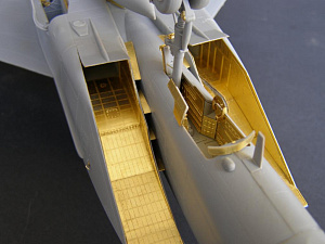 Photo Etching Kit Mikoyan MiG-25RBT/MiG-25RB/MiG-25PD/MiG-25RBF air intakes (designed to be used with ICM UA UK kits) (Metallic Details)
