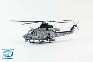 Model kit 1/72 UH-1Y Venom (Dream Model) 
