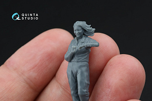 Svetlana stending near SU-31 (Quinta Models)