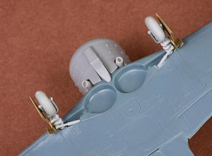Additions (3D resin printing) 1/72 Fiat G.50 undercarriage set (designed to be used with Fly kits)[Fiat G.50bis/AS]