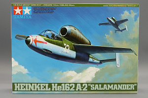 Model kit 1/48 Heinkel He162 A-2 “Salamander” (Tamiya) 