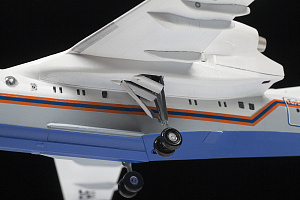 Model kit 1/144 Beriev Be-200  (Zvezda)