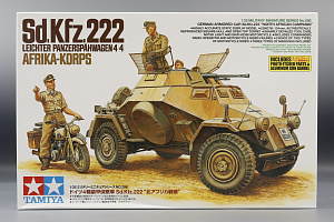 Model kit 1/35 Sd.Kfz.222 Leichter Panzerspahwagen 4x4 Afrika Korps (Tamiya)