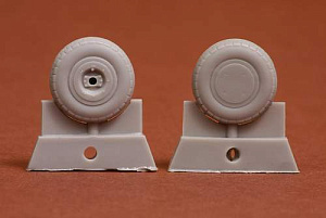 Additions (3D resin printing) 1/48 Curtiss P-40B/P-40C/P-40E/P-40F/P-40K/P-40M wheel set (block tread 30") (designed to be used with Academy, Hasegawa and Trumpeter kits)