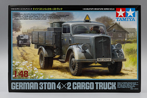Model kit 1/48 German 3t 4x2 Cargo Truck5 (Tamiya) (damage box)