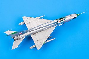 Model kit 1/72 Mikoyan MiG-21MF interceptor Profipack edition (Eduard kits)