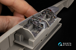 RF-4C Phantom II (late with DMAS) 3D-Printed & coloured Interior on decal paper (Hasegawa) (Small version) (with 3D-printed resin parts)
