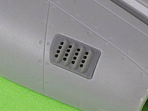 Aircraft detailing sets (resin) 1/72 P-51 Mustang - carburator air filter cover - RAF louvred type - version A (Arma Hobby)